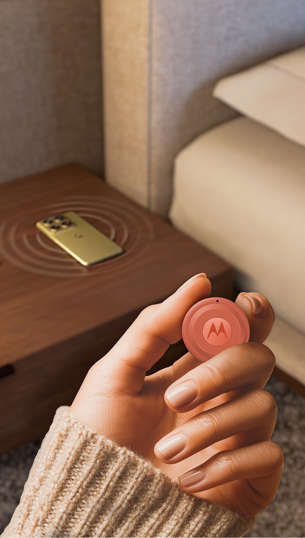 Smart Tag Item Finder With Long-Lasting Battery Power| moto tag 2