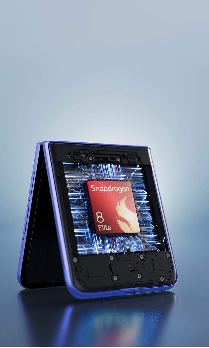 Buy Razr Ultra 2026 Gorilla Glass Flip Phone | Motorola US | motorola